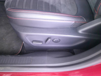 Photo 19 du bon plan FORD Kuga 2.5 Duratec 190ch FHEV ST-Line X BVA occasion à 30900 €