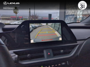 Photo 12 du bon plan LEXUS UX 250h F SPORT Design 2WD occasion à 28990 €