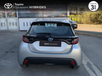 Photo 4 du bon plan TOYOTA Yaris 116h Dynamic Business 5p + Programme Beyond Zero Academy MY22 occasion à 21990 €
