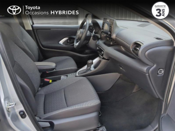 Photo 6 du bon plan TOYOTA Yaris 116h Dynamic Business 5p + Programme Beyond Zero Academy MY22 occasion à 21990 €