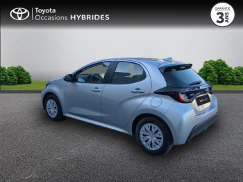 Photo 2 du bon plan TOYOTA Yaris 116h Dynamic Business 5p + Programme Beyond Zero Academy MY22 occasion à 22490 €
