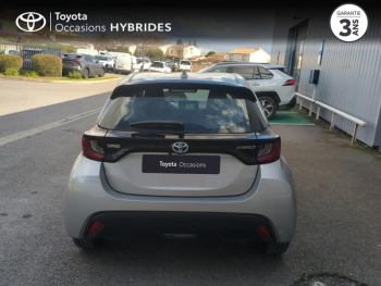 Photo 4 du bon plan TOYOTA Yaris 116h Dynamic Business 5p + Programme Beyond Zero Academy MY22 occasion à 21990 €