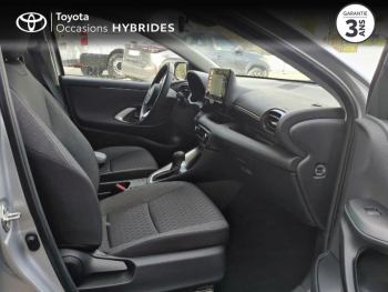 Photo 6 du bon plan TOYOTA Yaris 116h Dynamic Business 5p + Programme Beyond Zero Academy MY22 occasion à 21990 €