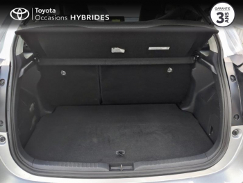 Photo 10 du bon plan TOYOTA Yaris 116h Dynamic Business 5p + Programme Beyond Zero Academy MY22 occasion à 21990 €