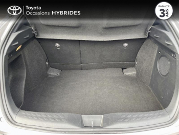 Photo 10 du bon plan TOYOTA C-HR 122h Distinctive 2WD E-CVT RC18 occasion à 18990 €