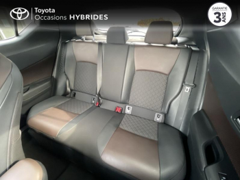 Photo 12 du bon plan TOYOTA C-HR 122h Distinctive 2WD E-CVT RC18 occasion à 18990 €