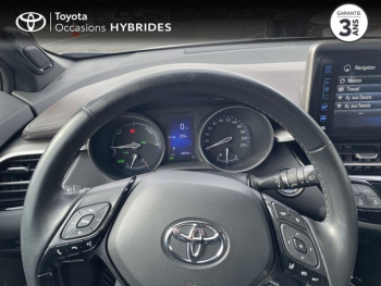 Photo 13 du bon plan TOYOTA C-HR 122h Distinctive 2WD E-CVT RC18 occasion à 18990 €