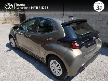 Photo 2 du bon plan TOYOTA Yaris 116h Dynamic Business + Programme Beyond Zero Academy 5p MC24 occasion à 19990 €
