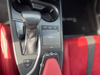 Photo 16 du bon plan LEXUS UX 250h 2WD F SPORT MY22 occasion à 29990 €