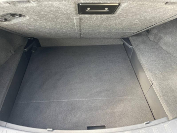 Photo 20 du bon plan LEXUS UX 250h 2WD F SPORT MY22 occasion à 29990 €