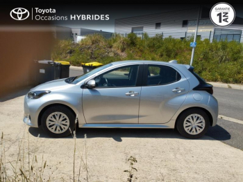 Photo 2 du bon plan TOYOTA Yaris 116h Dynamic Business 5p + Programme Beyond Zero Academy MY22 occasion à 19990 €