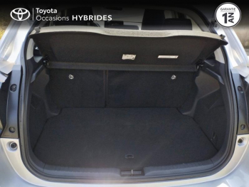 Photo 20 du bon plan TOYOTA Yaris 116h Dynamic Business 5p + Programme Beyond Zero Academy MY22 occasion à 19990 €