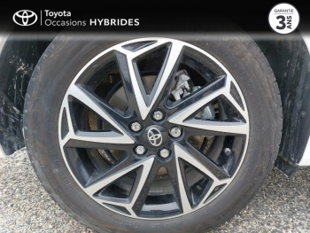 Photo 15 du bon plan TOYOTA Yaris 116h Design 5p MY22 occasion à 20990 €