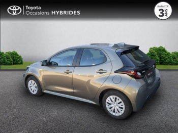Photo 2 du bon plan TOYOTA Yaris 116h Dynamic Business 5p + Programme Beyond Zero Academy MY22 occasion à 21990 €
