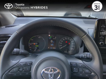 Photo 13 du bon plan TOYOTA Yaris 116h Dynamic Business 5p + Programme Beyond Zero Academy MY22 occasion à 21990 €