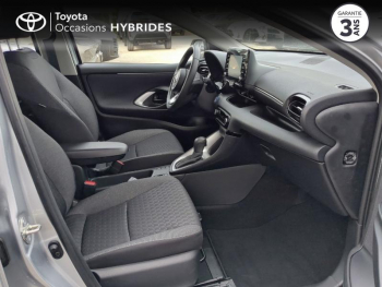 Photo 6 du bon plan TOYOTA Yaris 116h Dynamic Business 5p + Programme Beyond Zero Academy MY22 occasion à 21990 €