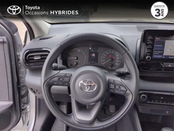 Photo 9 du bon plan TOYOTA Yaris 116h Dynamic Business 5p + Programme Beyond Zero Academy MY22 occasion à 21990 €