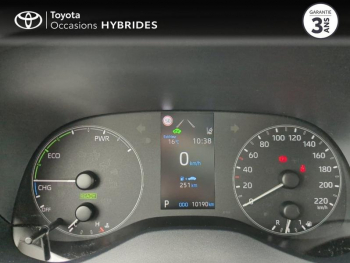 Photo 14 du bon plan TOYOTA Yaris 116h Dynamic Business 5p + Programme Beyond Zero Academy MY22 occasion à 21990 €