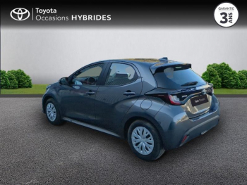 Photo 2 du bon plan TOYOTA Yaris 116h Dynamic Business 5p + Programme Beyond Zero Academy MY22 occasion à 22490 €
