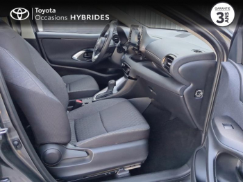 Photo 6 du bon plan TOYOTA Yaris 116h Dynamic Business 5p + Programme Beyond Zero Academy MY22 occasion à 22490 €