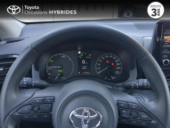 Photo 13 du bon plan TOYOTA Yaris 116h Dynamic Business 5p + Programme Beyond Zero Academy MY22 occasion à 22490 €
