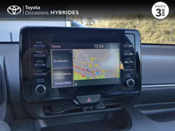 Photo 15 du bon plan TOYOTA Yaris 116h Dynamic Business 5p + Programme Beyond Zero Academy MY22 occasion à 22490 €