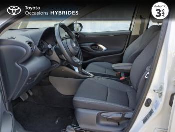 Photo 11 du bon plan TOYOTA Yaris 116h Dynamic Business 5p  MY22 occasion à 19990 €
