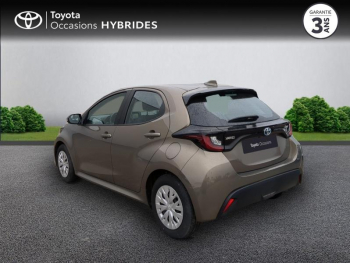 Photo 2 du bon plan TOYOTA Yaris 116h Dynamic Business 5p + Programme Beyond Zero Academy MY22 occasion à 21990 €