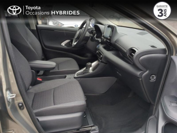 Photo 6 du bon plan TOYOTA Yaris 116h Dynamic Business 5p + Programme Beyond Zero Academy MY22 occasion à 21990 €