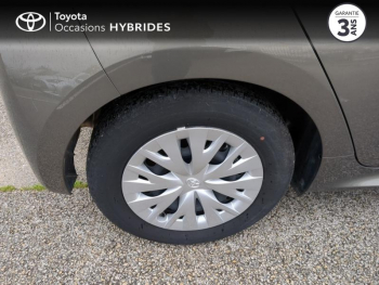 Photo 16 du bon plan TOYOTA Yaris 116h Dynamic Business 5p + Programme Beyond Zero Academy MY22 occasion à 21990 €