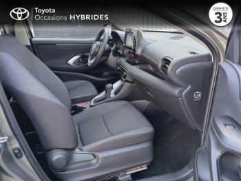 Photo 6 du bon plan TOYOTA Yaris 116h Dynamic Business 5p + Programme Beyond Zero Academy MY22 occasion à 22490 €