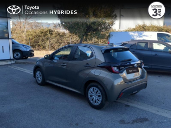 Photo 18 du bon plan TOYOTA Yaris 116h Dynamic Business 5p + Programme Beyond Zero Academy MY22 occasion à 22490 €