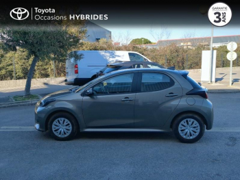 Photo 19 du bon plan TOYOTA Yaris 116h Dynamic Business 5p + Programme Beyond Zero Academy MY22 occasion à 22490 €