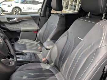 Photo 14 du bon plan FORD Kuga 2.5 Duratec 225ch PHEV Vignale BVA occasion à 25900 €