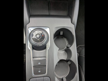 Photo 21 du bon plan FORD Kuga 2.5 Duratec 225ch PHEV Vignale BVA occasion à 25900 €