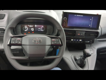 Photo 17 du bon plan TOYOTA PROACE CITY Medium 100 D-4D Start MC24 occasion à 20460 €