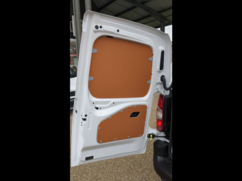 Photo 35 du bon plan TOYOTA PROACE CITY Medium 100 D-4D Start MC24 occasion à 20460 €