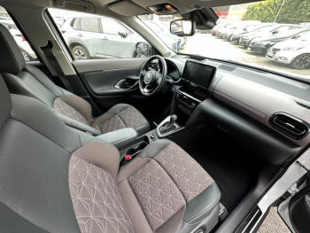 Photo 10 du bon plan TOYOTA Yaris Cross 116h Collection MY21 occasion à 23990 €