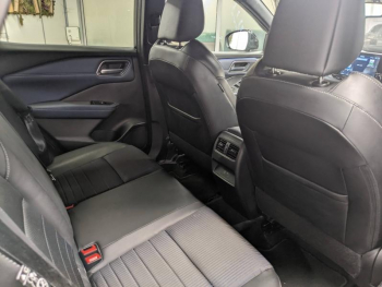 Photo 10 du bon plan NISSAN Qashqai 1.3 Mild Hybrid 140ch Tekna occasion à 25500 €