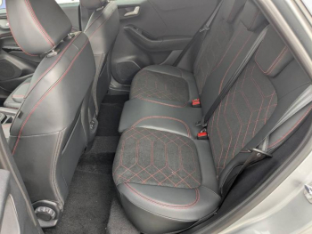 Photo 21 du bon plan FORD Puma 1.0 EcoBoost Hybrid 125ch ST Line X S&S occasion à 28690 €