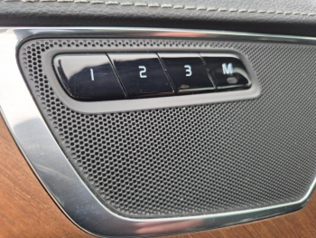 Photo 20 du bon plan VOLVO XC90 T8 Twin Engine 303 + 87ch Inscription Luxe Geartronic 7 places occasion à 40990 €