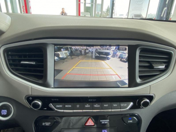 Photo 10 du bon plan HYUNDAI Ioniq Plug-in 141ch Executive occasion à 19490 €