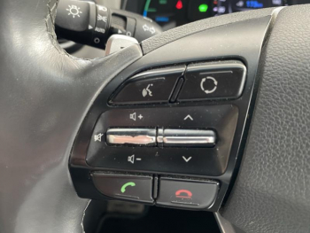 Photo 13 du bon plan HYUNDAI Ioniq Plug-in 141ch Executive occasion à 19490 €