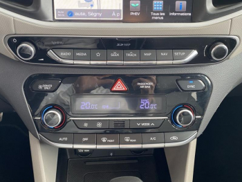 Photo 15 du bon plan HYUNDAI Ioniq Plug-in 141ch Executive occasion à 19490 €