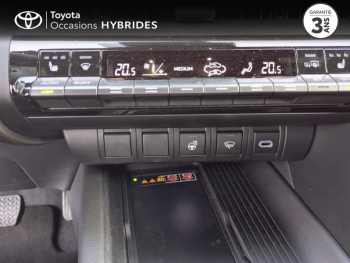 Photo 21 du bon plan TOYOTA C-HR 2.0 Hybride Rechargeable 225ch Collection NG23 occasion à 40790 €