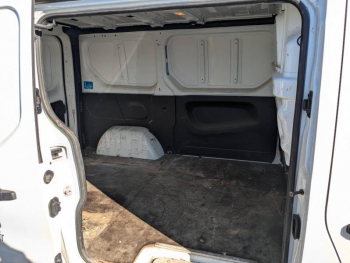 Photo 3 du bon plan RENAULT Trafic Fg VUL L1H1 1000 2.0 dCi 145ch Energy Grand Confort EDC E6 occasion à 19390 €