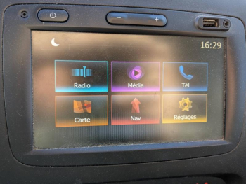 Photo 7 du bon plan RENAULT Trafic Fg VUL L1H1 1000 2.0 dCi 145ch Energy Grand Confort EDC E6 occasion à 19390 €