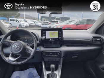 Photo 14 du bon plan TOYOTA Yaris 116h Dynamic Business 5p + Programme Beyond Zero Academy MY22 occasion à 19490 €