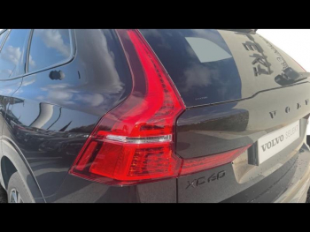 Photo 7 du bon plan VOLVO XC60 T6 Hybride Rechargeable 350ch Black Edition Geartronic 8 AWD occasion à 73800 €