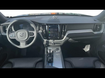 Photo 9 du bon plan VOLVO XC60 T6 Hybride Rechargeable 350ch Black Edition Geartronic 8 AWD occasion à 73800 €